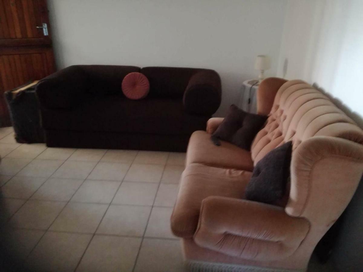 Hunters Self Catering Apartment East London Extérieur photo